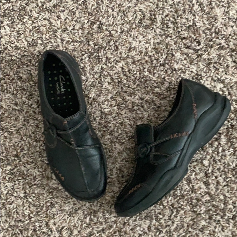 Clark’s Women’s Wave Leather Shoes size 7